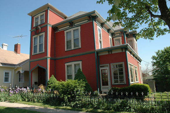 Red House in Aurora
