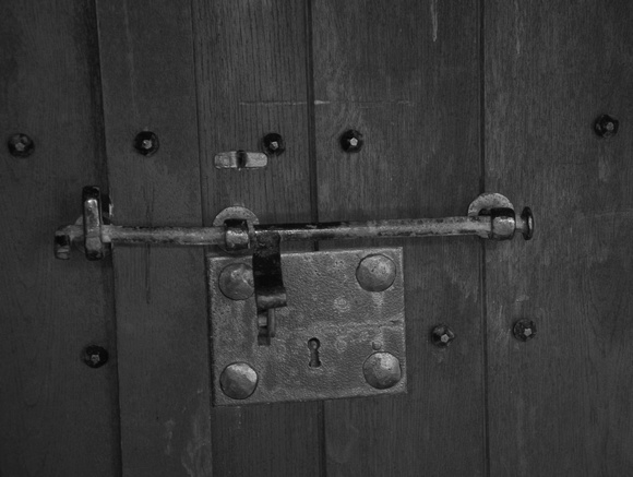 BW_211_Germany Saalburg_The Door Handle