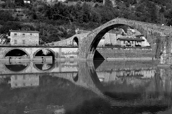 BW_415_Italy_Lucca_The Bridges Reflections_1_BW