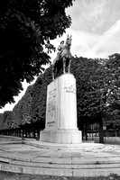 BW_104_France Paris_Statue of King Albert_BW